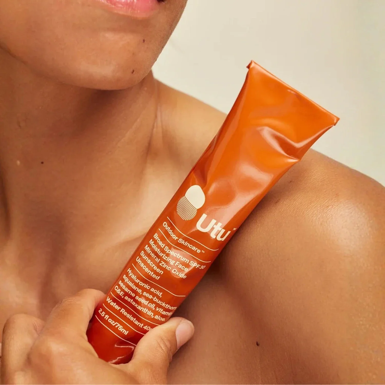 SPF30 Daily Moisturizing Face Sunscreen 2.5 fl oz - Image 4