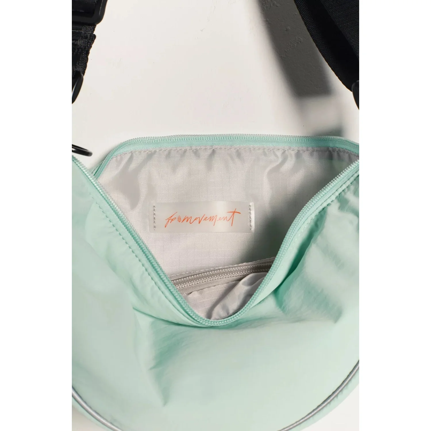 Women's Bulls Eye Sling - Image 6