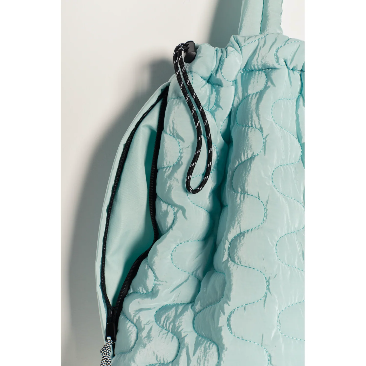 Women's Cloud 9 Tote - Image 5