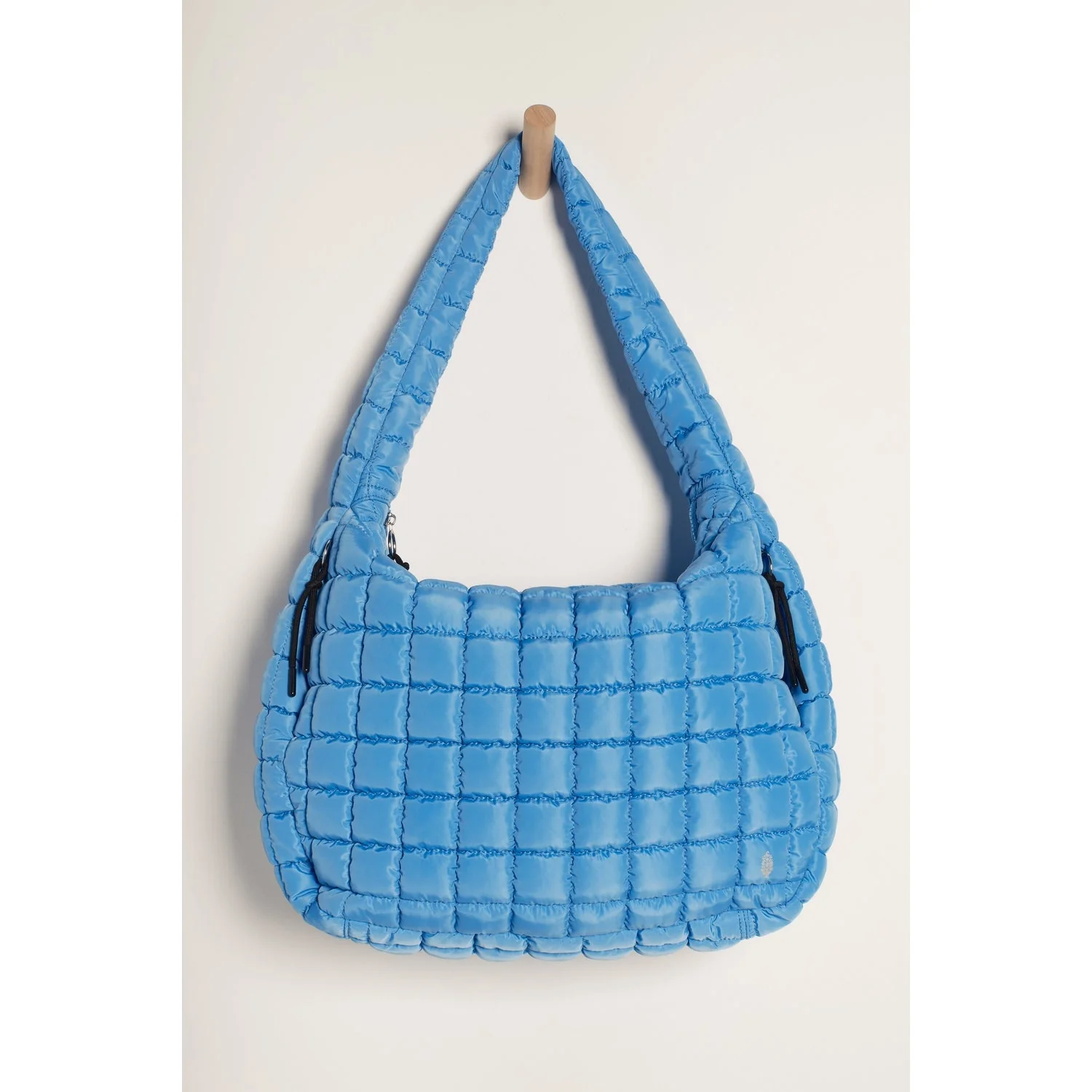 Women's Quilted Carryall Bag - Image 16