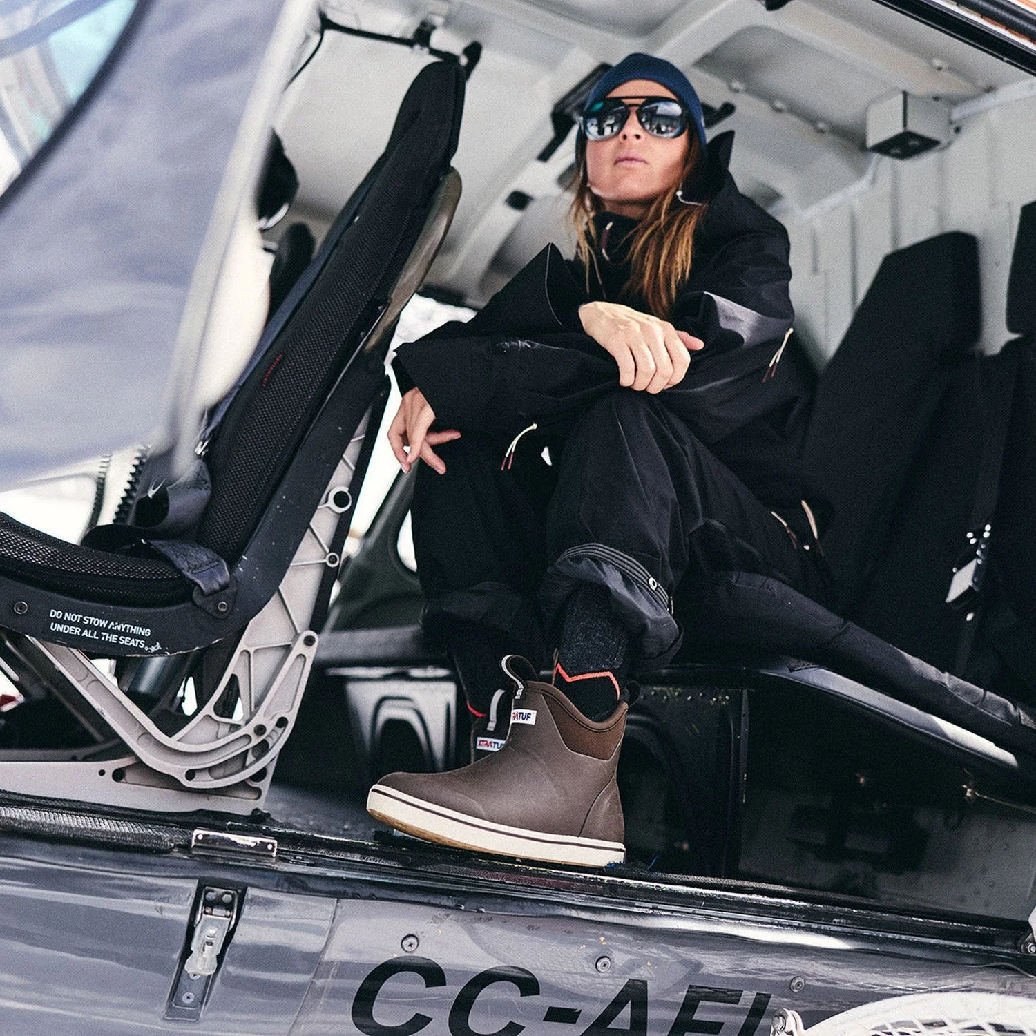 Women's Ankle Deck Boot 6in - Image 9